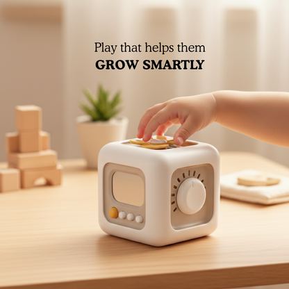 Busy Cube (1-3 years) | Travelling Toy | Montessori Toy